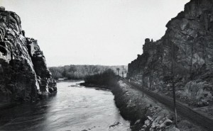 bridgeonerailuppernarrows1922