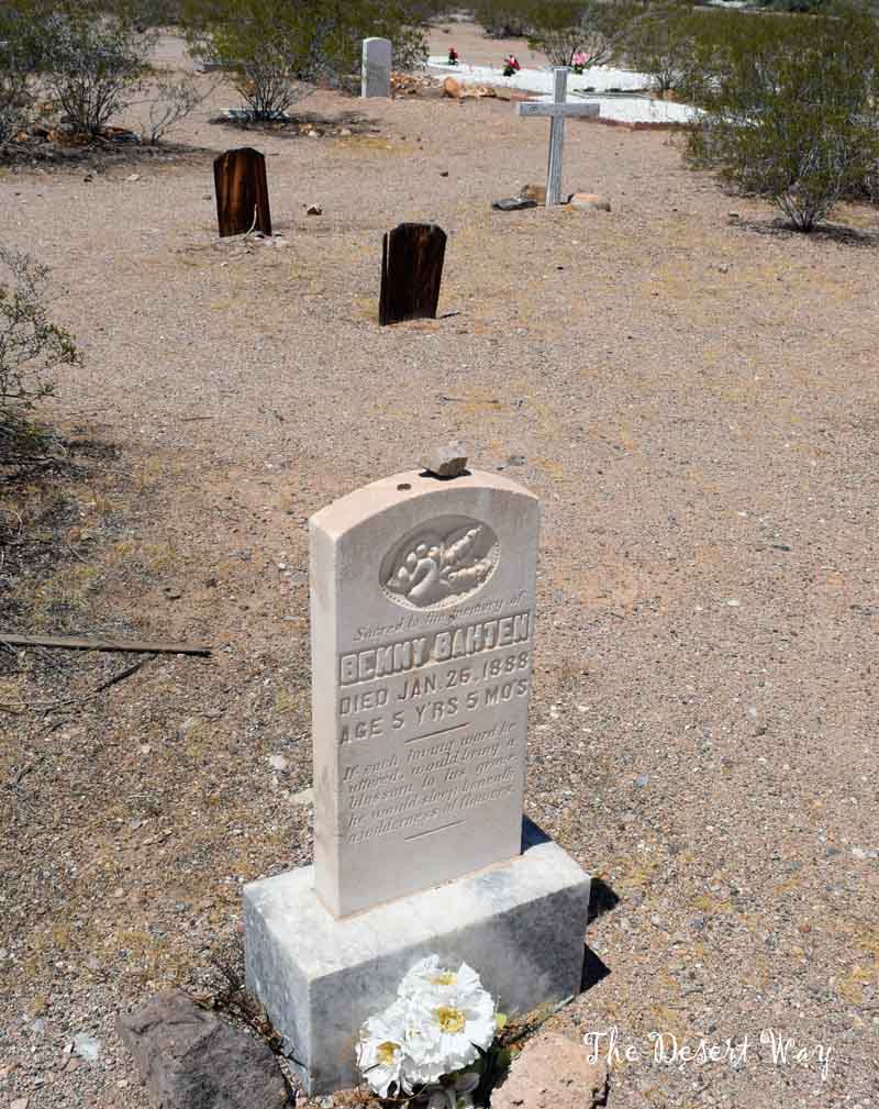 Daggett Pioneer Cemetery Respect on Route 66 The Desert Way with