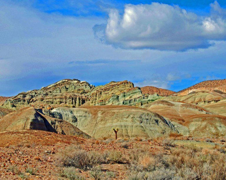 Rainbow Basin: A Coat of Many Colors
