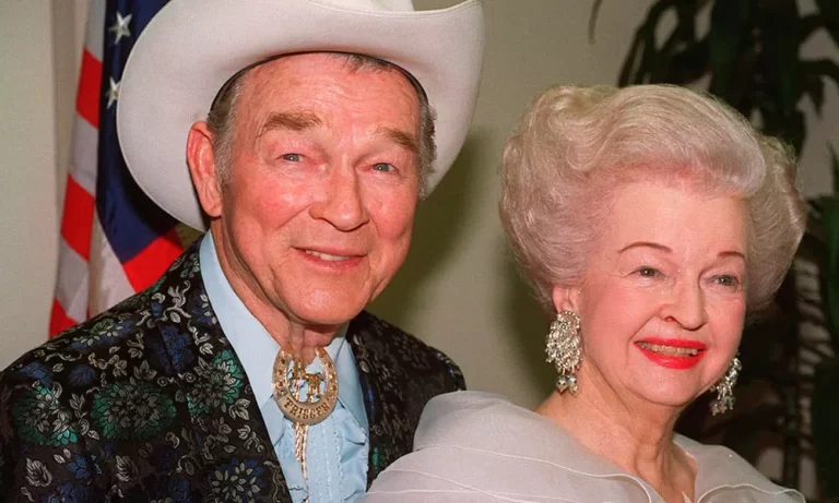 Roy Rogers Double R Bar Ranch: Happy Trails and Cowboy Tales on Route 66