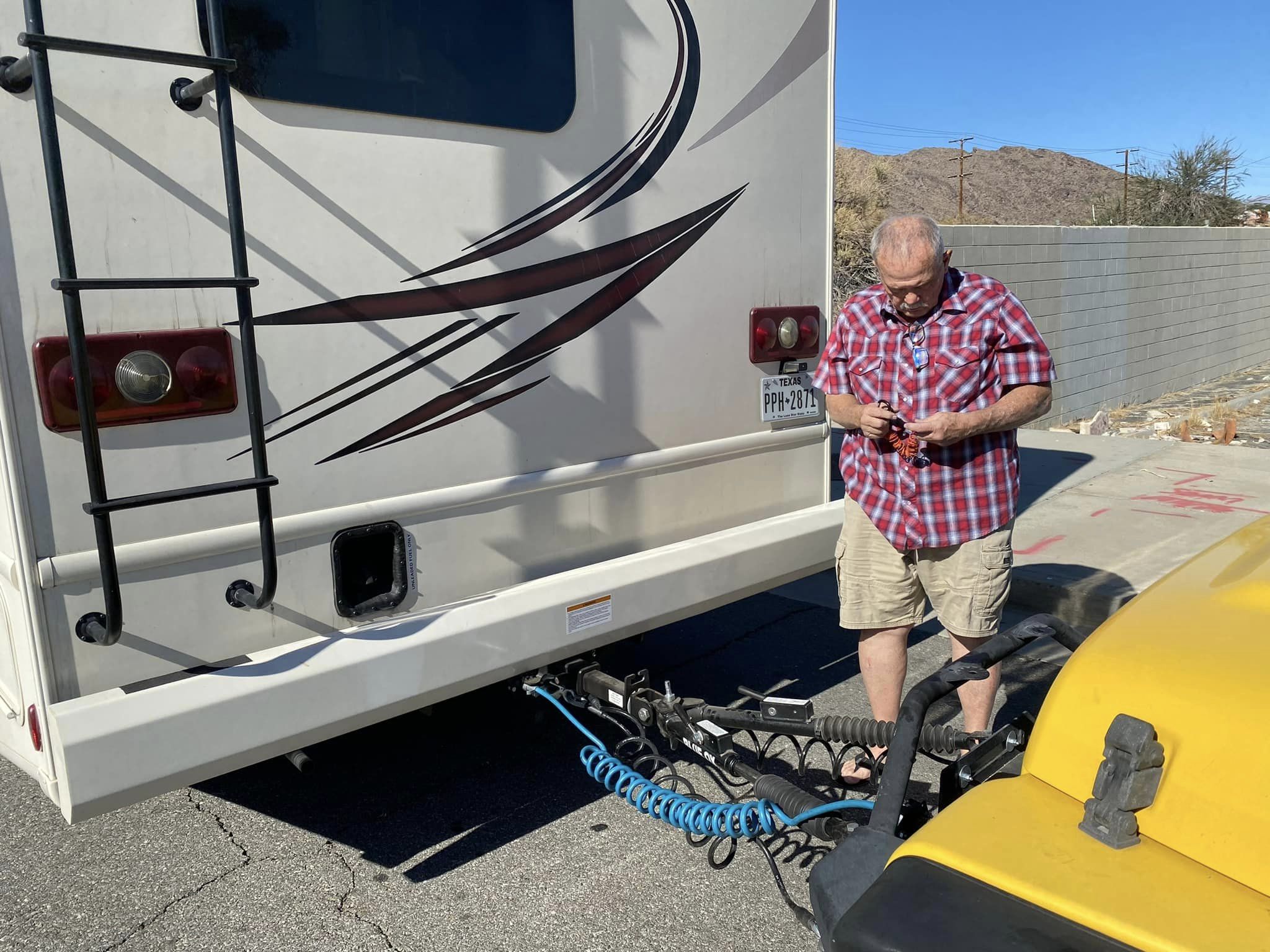 Happy Traveler RV Park Palm Springs, California The Desert Way with